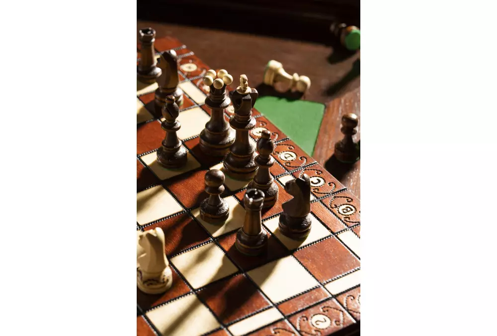 SZACHY SENATOR (42x42cm) - klasyczne drewniane szachy idealne na prezent